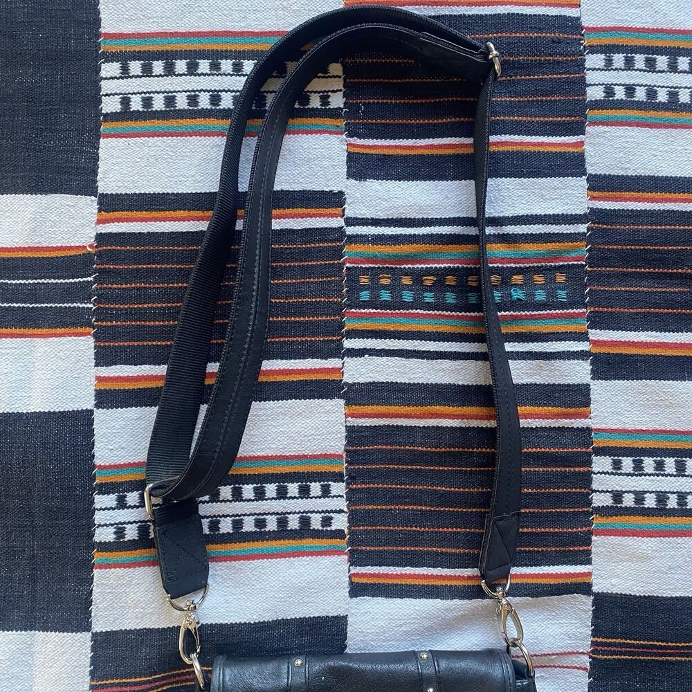 Gun Tote’n Mama Leather Studded Concealed Carry Bag Purse. Crossbody. Excellent! - Picture 4 of 16
